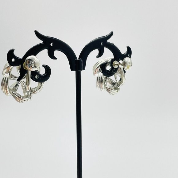 LISNER Floral Ribbon Earrings Screwback Silver Tone Classic Career Cosplay LARP - Picture 9 of 10